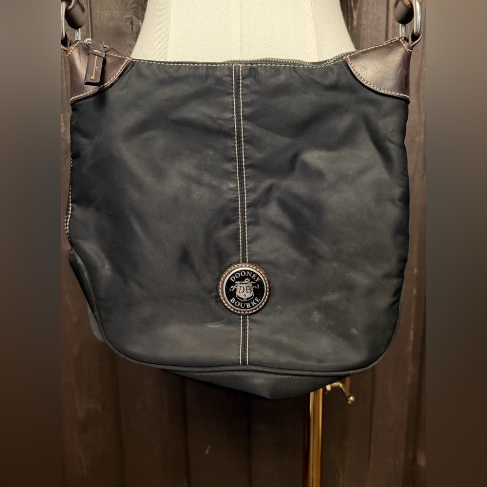 Dooney & Bourke Wayfarer Black Nylon Brown Leather Small Crossbody Shoulder Bag - Picture 3 of 7